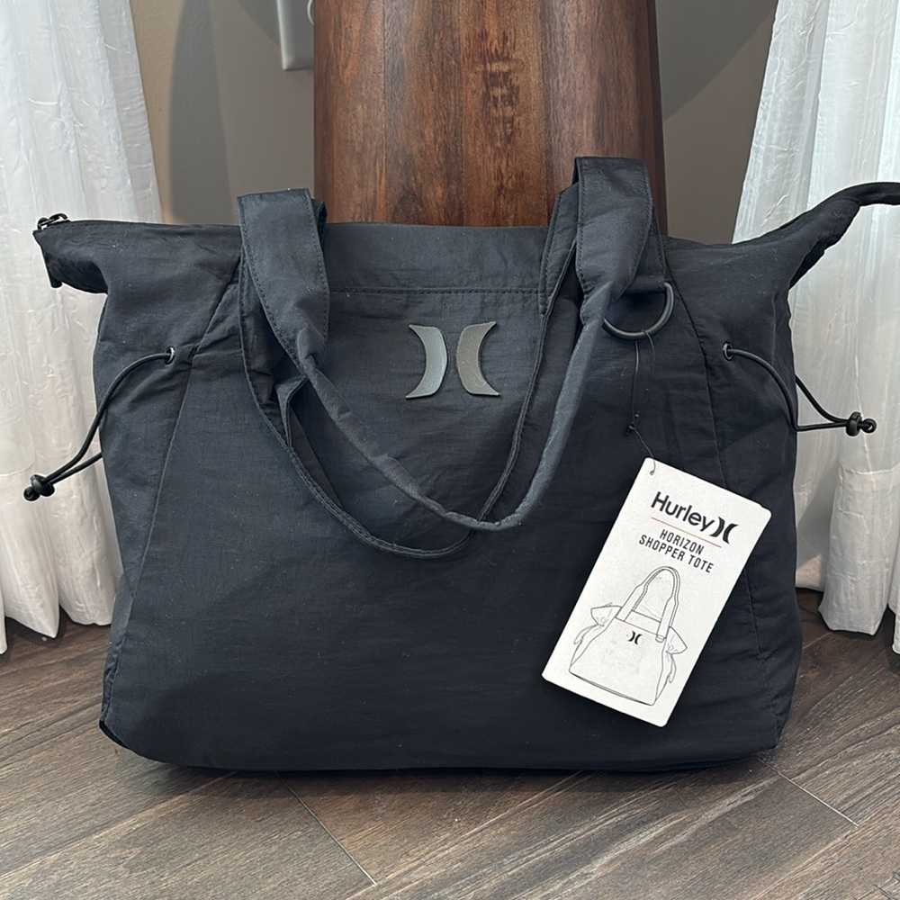 Hurley Horizon Shopper tote,zip top in/out pockets,removable crossbody strap